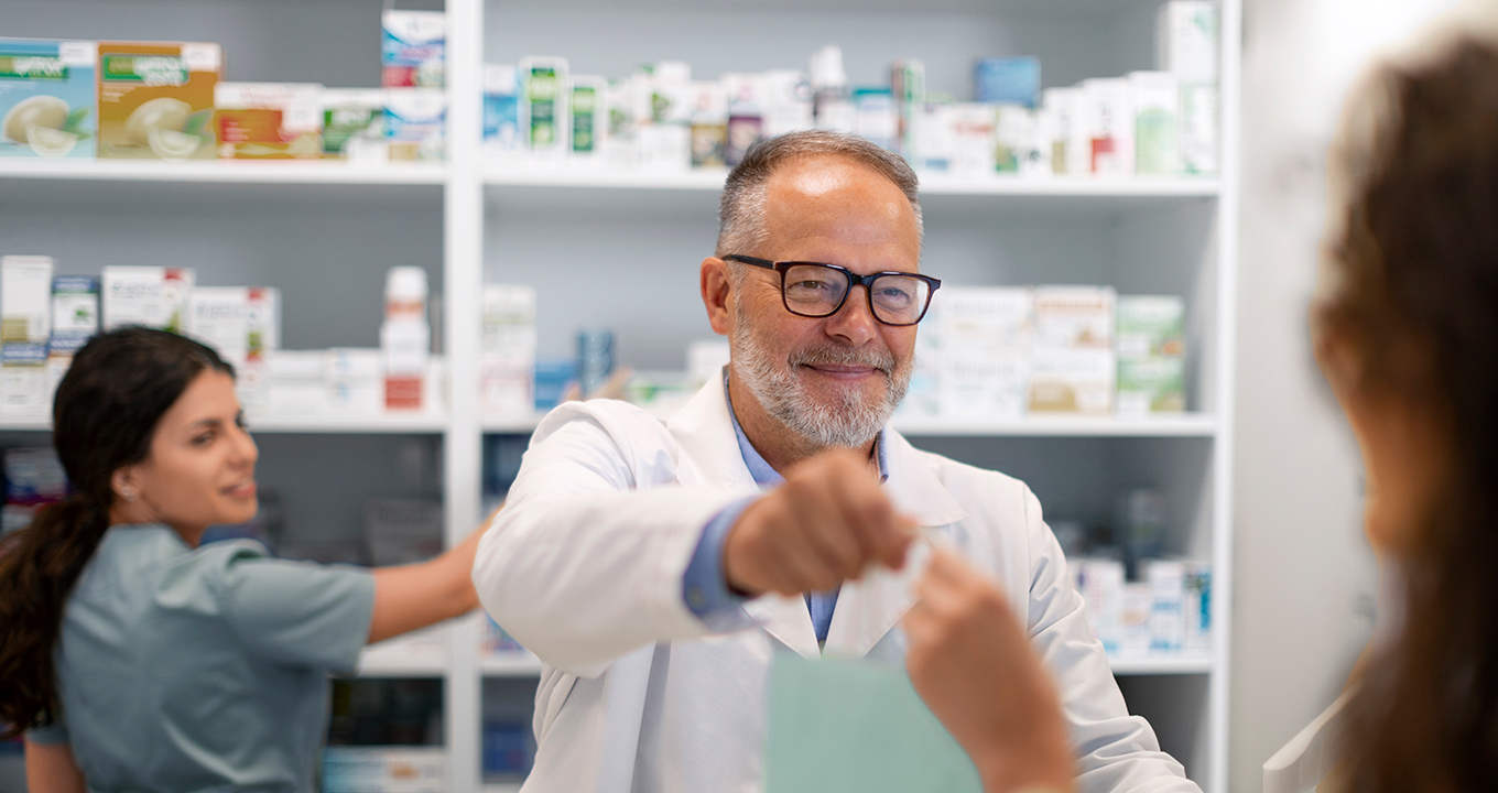 Gestão integrada nas farmácias: vender mais conectando loja física e digital.